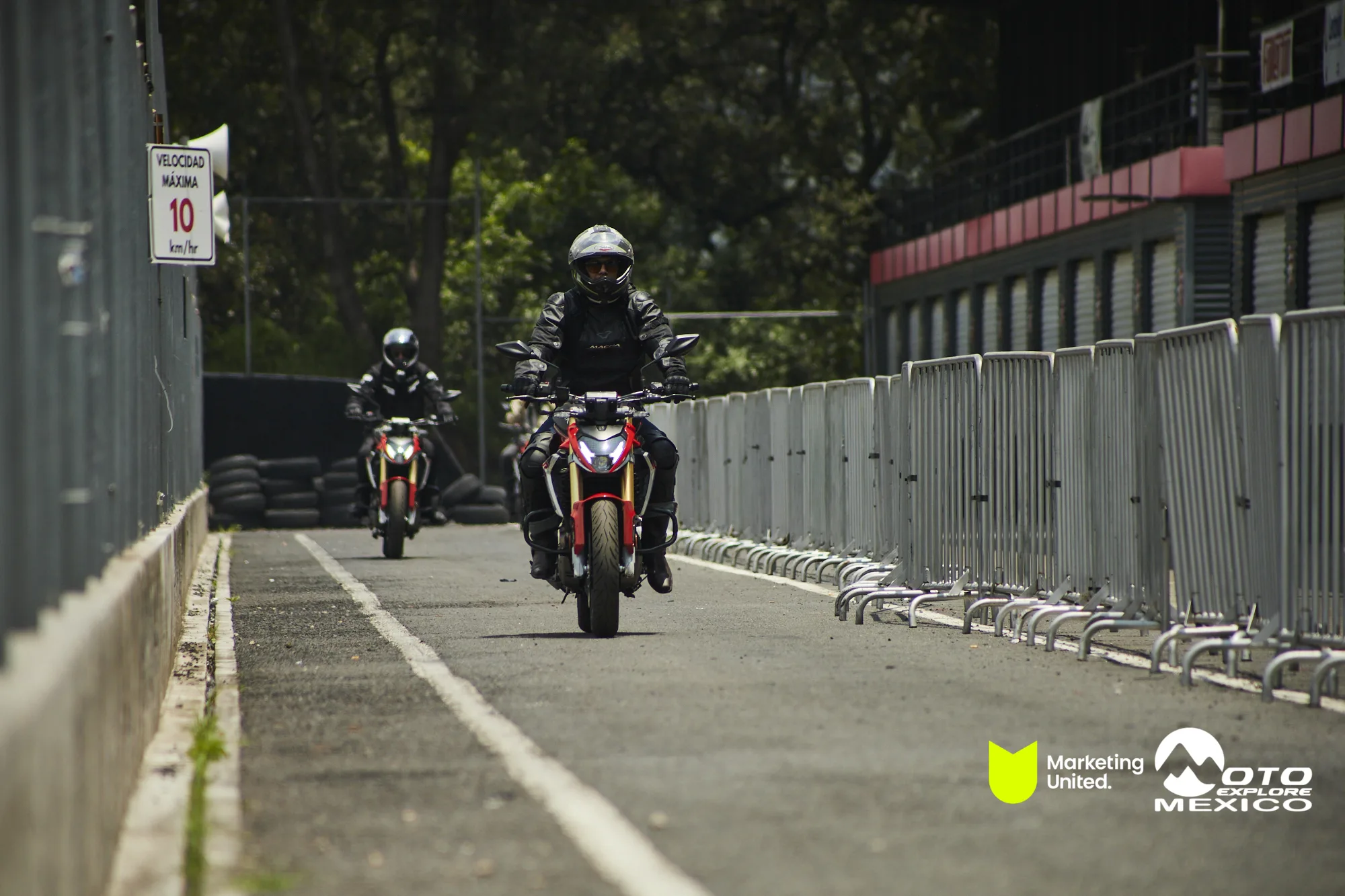 HUNK TRACKDAY 121